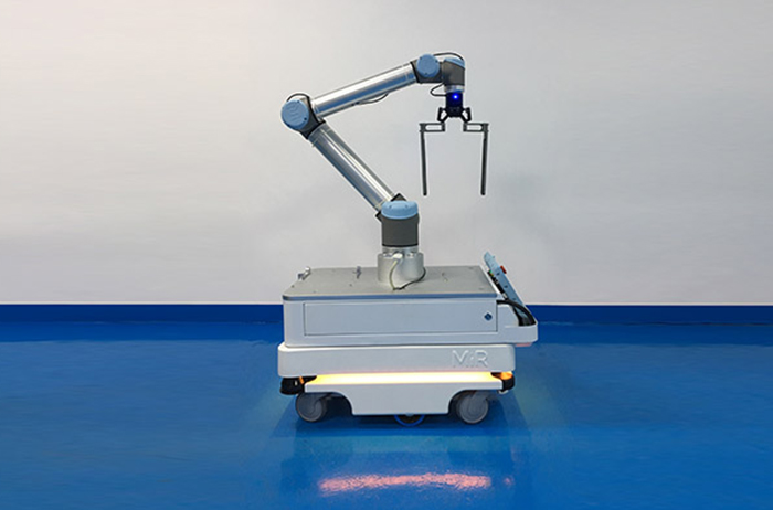 移动机器人搭载协作机械臂